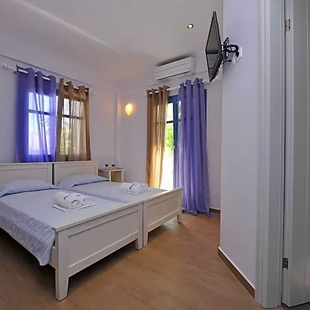 Alexandros 4* Naoussa