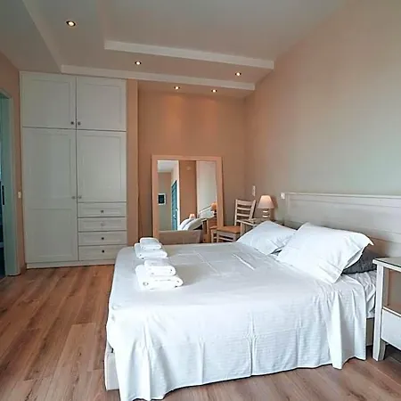 Alexandros Aparthotel Naoussa