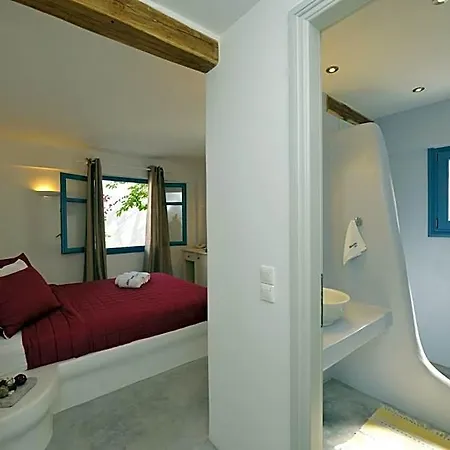 Alexandros Aparthotel